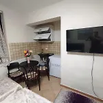 Ground-Floor Studio Apartment Near Center